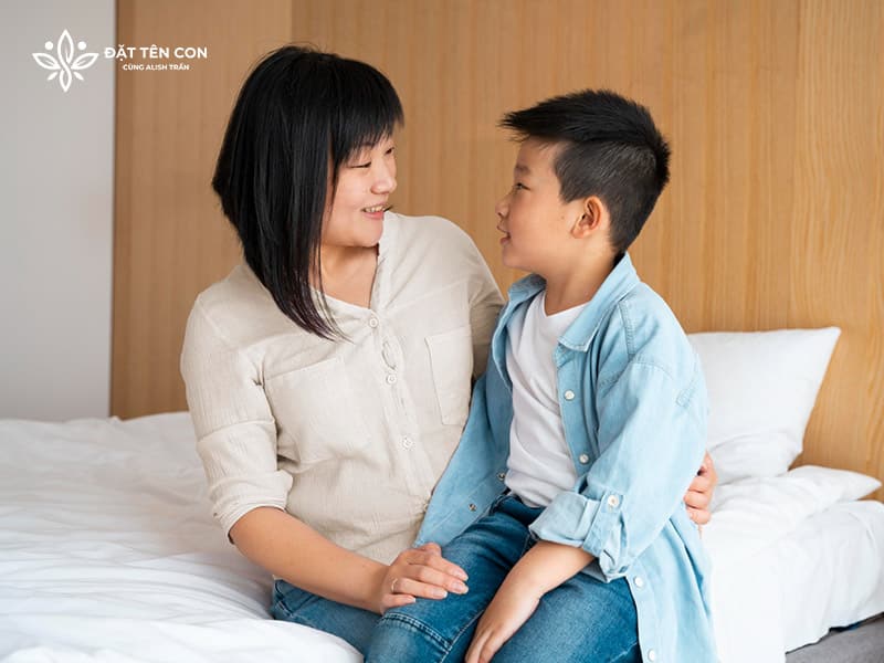 Những tiêu chí khi đặt tên con trai theo phong thủy 2024