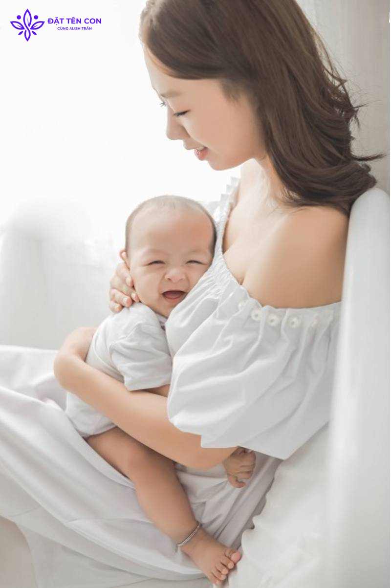 Tên con gái mệnh Hỏa  mang ý nghĩa dịu dàng, xinh đẹp